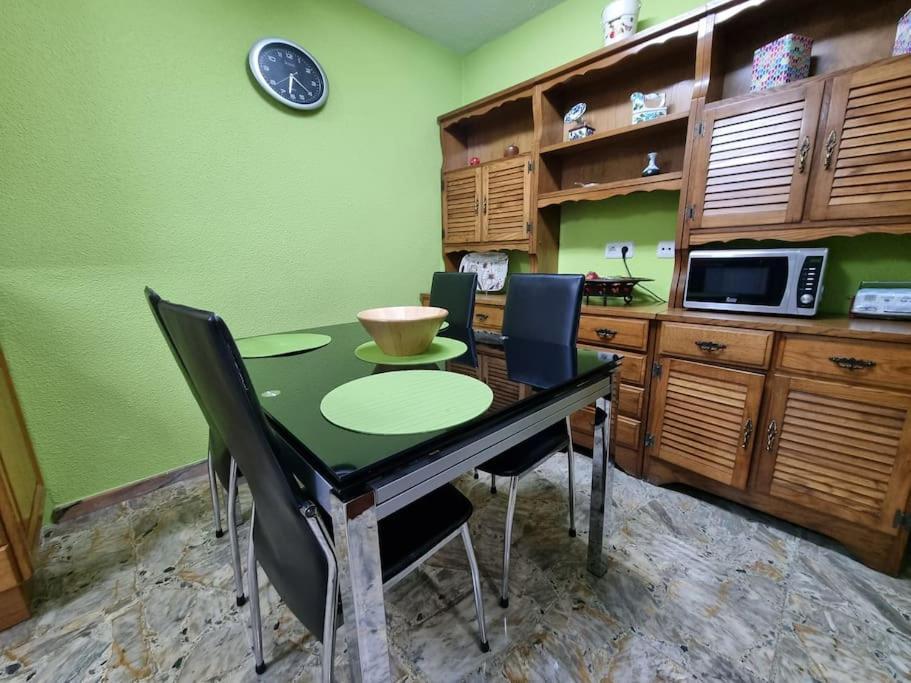 126B Apto Playa - 3 Habitaciones Gijon Luaran gambar